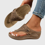Emmeline Ashford | Orthopedic Wedge Flip Sandals in Taupe