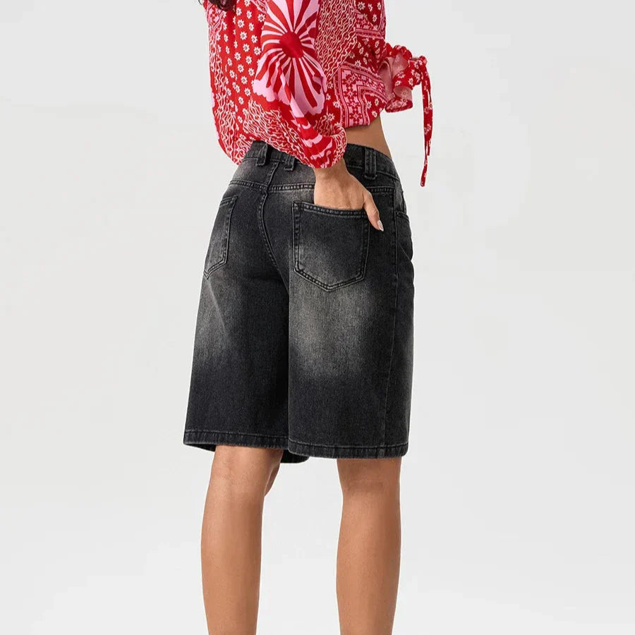 Beatrix Wyndham | 90's Low Rise Relaxed Denim Shorts