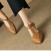 Félicienne Hartmore | T-Strap Buckle Flat in Tan Leather