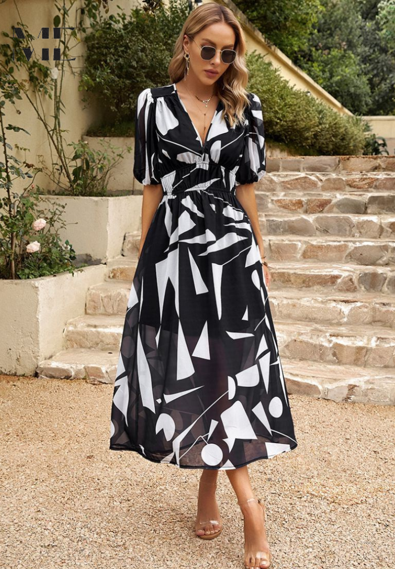 Lavinia Beaumont | Floral Midi V-Neck Dress