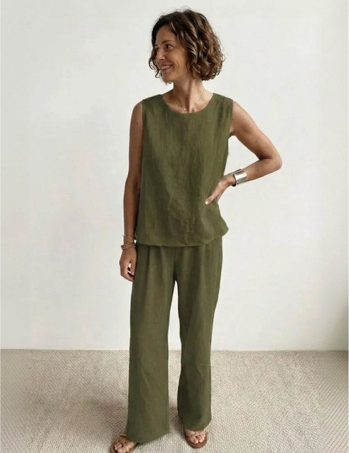 loose-solid-color-sleeveless-two-piece-set-01_a6acb01b-2bd9-473b-aab0-aea482712fa6.jpg