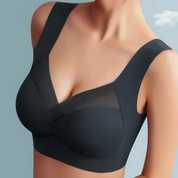 Margeline Vaudreau | Ultra-Comfortable Seamless Bra in Black