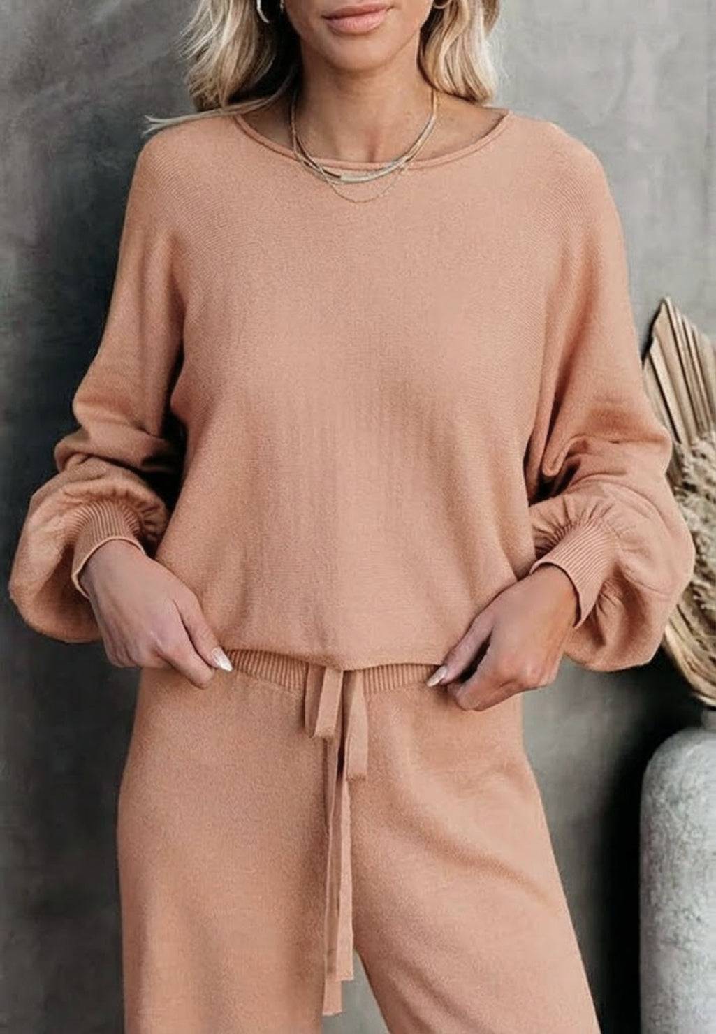 Elaine Vauclair | Cropped Sweatshirt & Wide-Leg Pants Lounge Set in Camel